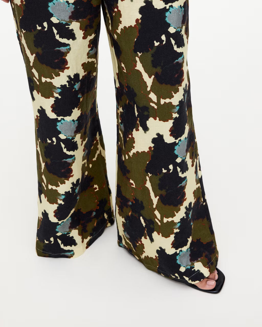Foliago Mojave Linen Trousers