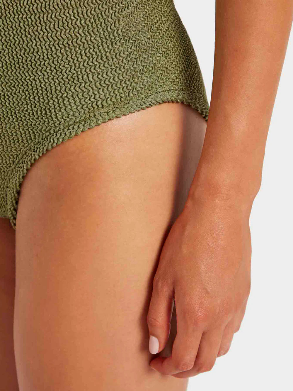 Coverage Square Neck
Swim